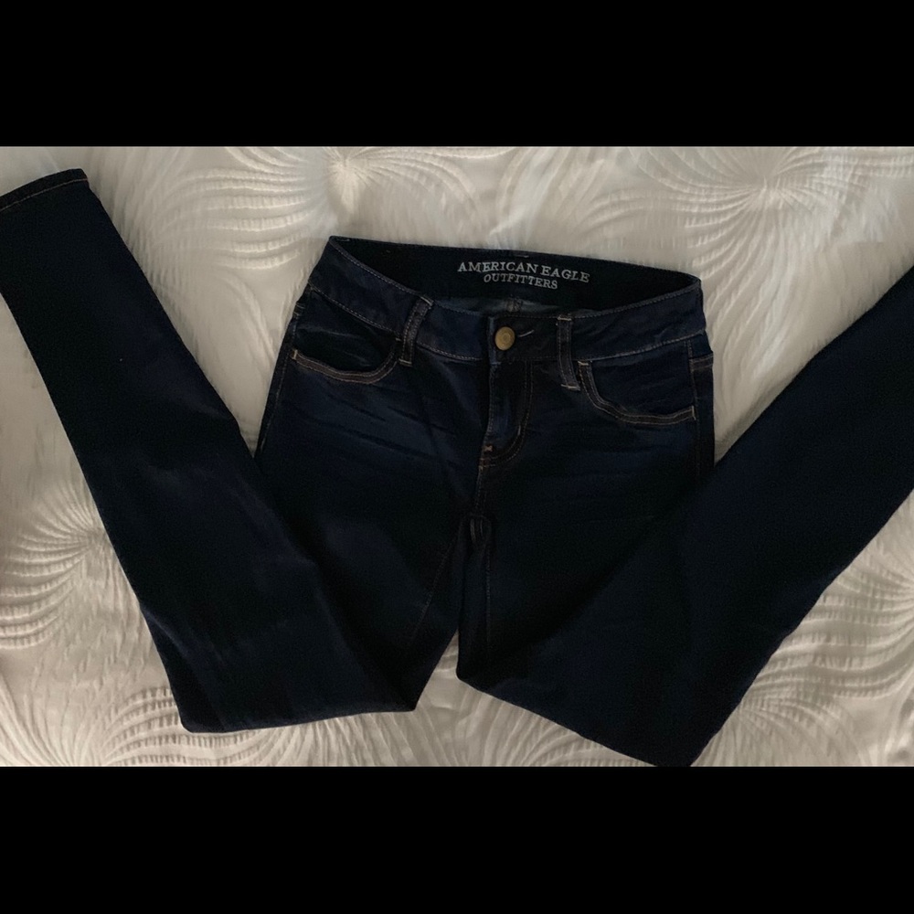American Eagle dark wash skinny jeans